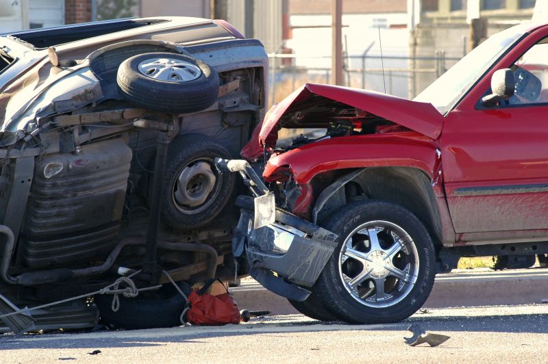 Should You Consult With an Injury Lawyer After a Car Accident?