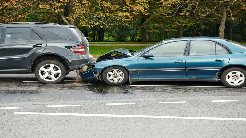 What to Discuss with an Auto Accident Lawyer in WI